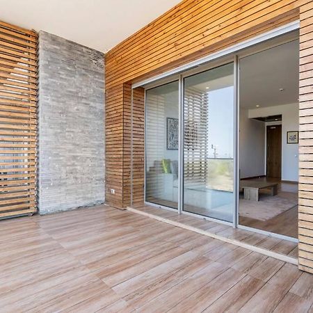 Luxury Apartment At Corniche , Seaview Close Beach Касабланка Экстерьер фото